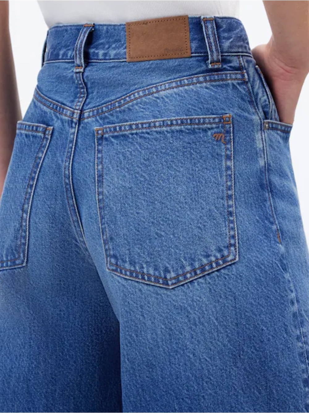Madewell Jeans SuperWide-Leg Cuffed in Fannin Blue Rigid - Picture 5 of 12